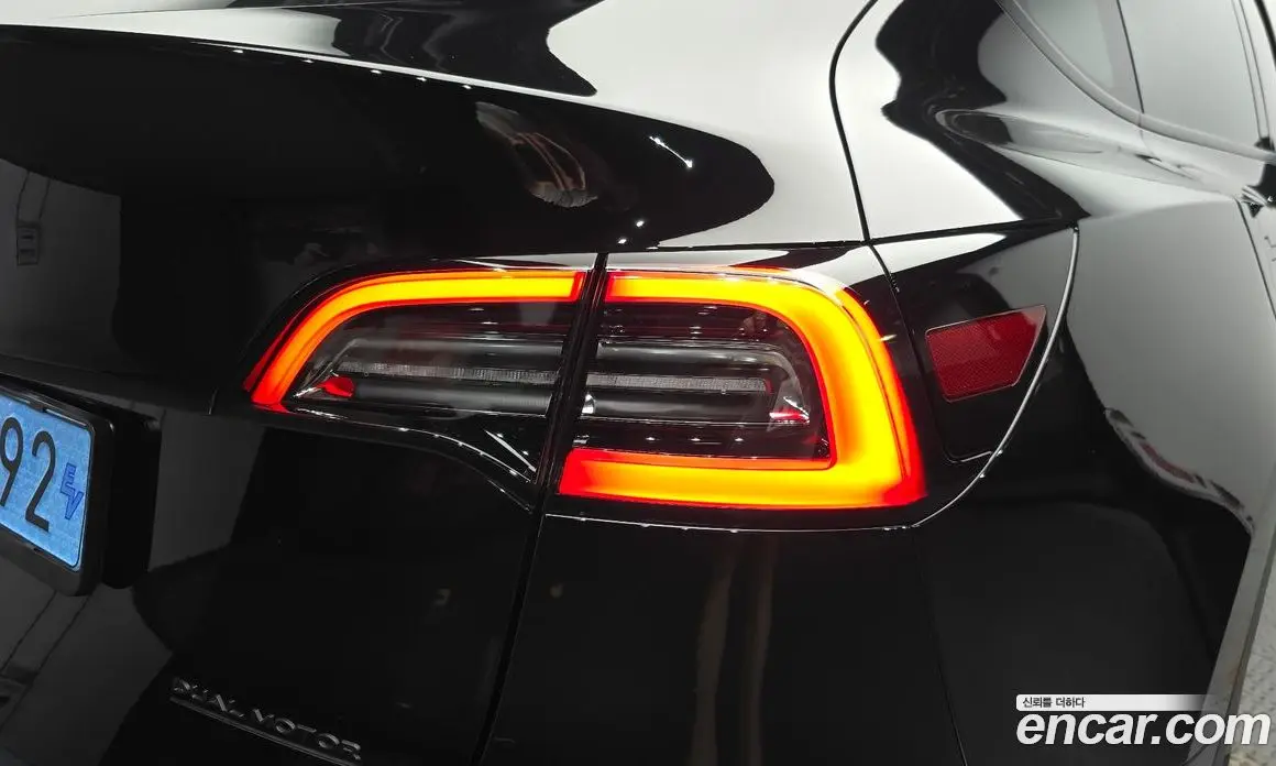 Tesla Model Y 2024 0.2 автомат (гидро), фото 8 Tesla Model Y 2024 0.2 автомат (гидро), фото 8