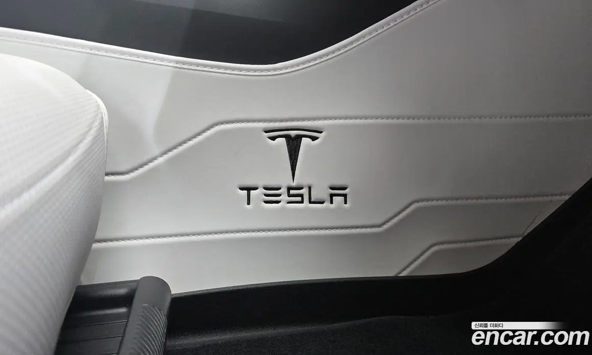 Tesla Model Y 2025 0.2 автомат (гидро), фото 30 Tesla Model Y 2025 0.2 автомат (гидро), фото 30