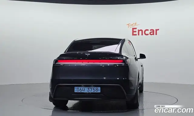 Tesla Model Y 2025 0.2 автомат (гидро), миниатюра 4 Tesla Model Y 2025 0.2 автомат (гидро), миниатюра 4