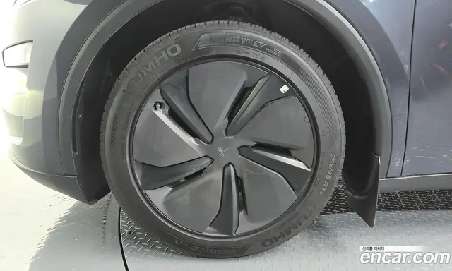 Tesla Model Y 2025 0.2 автомат (гидро), миниатюра 5 Tesla Model Y 2025 0.2 автомат (гидро), миниатюра 5