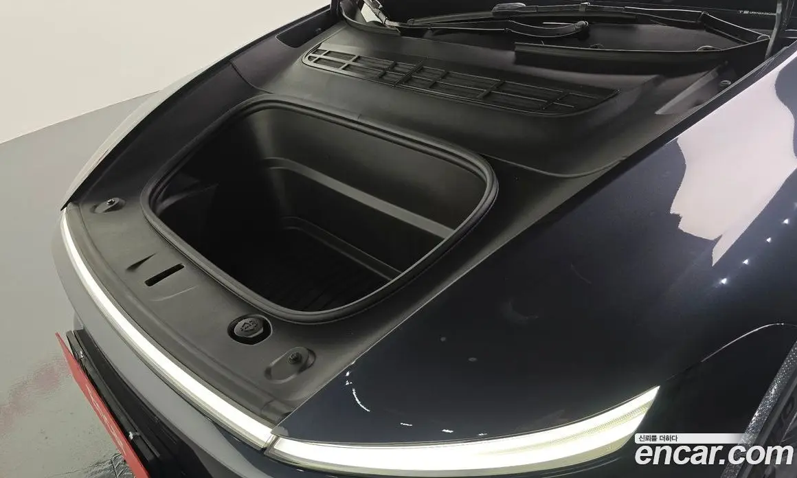 Tesla Model Y 2025 0.2 автомат (гидро), фото 6 Tesla Model Y 2025 0.2 автомат (гидро), фото 6