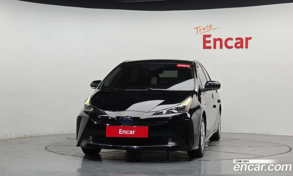 Toyota Prius 2021 1.8 автомат (гидро), фото 2 Toyota Prius 2021 1.8 автомат (гидро), фото 2