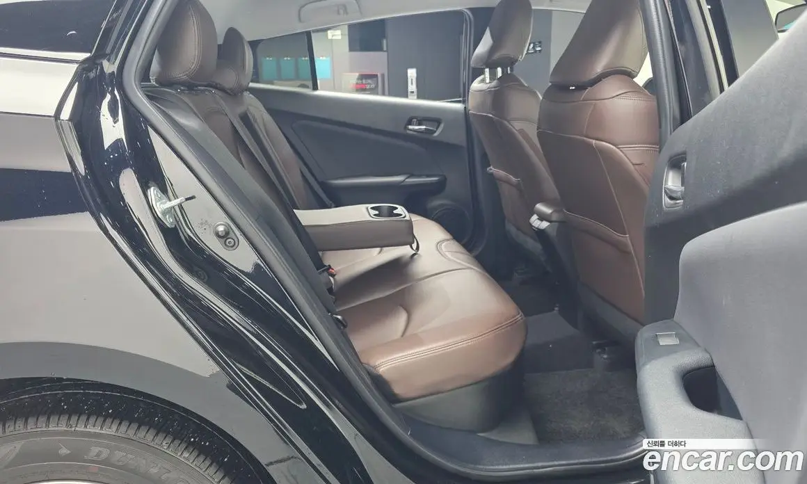 Toyota Prius 2021 1.8 автомат (гидро), фото 17 Toyota Prius 2021 1.8 автомат (гидро), фото 17