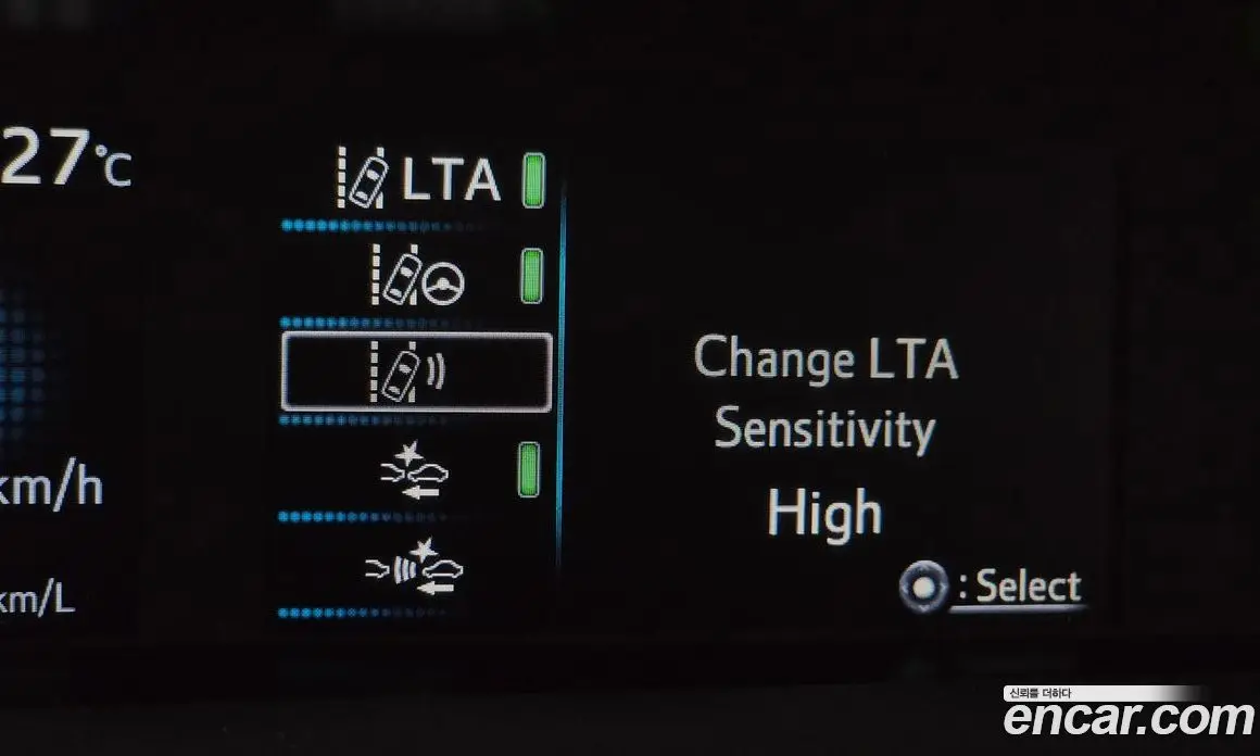 Toyota Prius 2021 1.8 автомат (гидро), фото 19 Toyota Prius 2021 1.8 автомат (гидро), фото 19