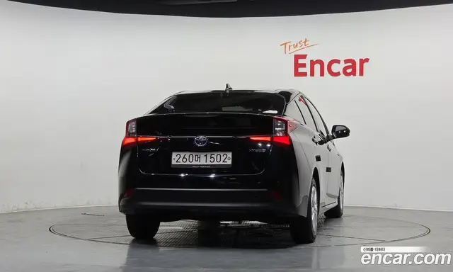 Toyota Prius 2021 1.8 автомат (гидро), миниатюра 3 Toyota Prius 2021 1.8 автомат (гидро), миниатюра 3
