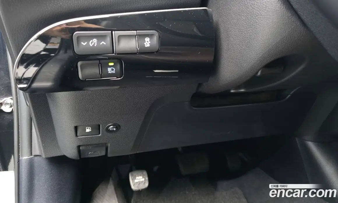 Toyota Prius 2021 1.8 автомат (гидро), фото 24 Toyota Prius 2021 1.8 автомат (гидро), фото 24