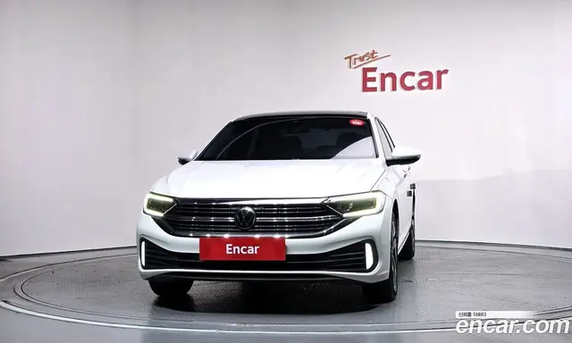 Volkswagen Jetta 2023 1.5 автомат (гидро), миниатюра 3