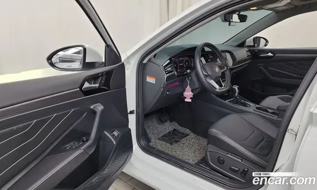 Volkswagen Jetta 2023 1.5 автомат (гидро), миниатюра 10