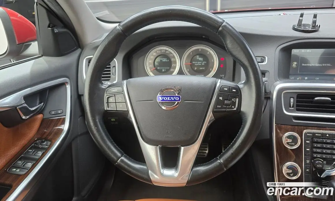 Volvo S60 2012 2.0 автомат (гидро), фото 13 Volvo S60 2012 2.0 автомат (гидро), фото 13