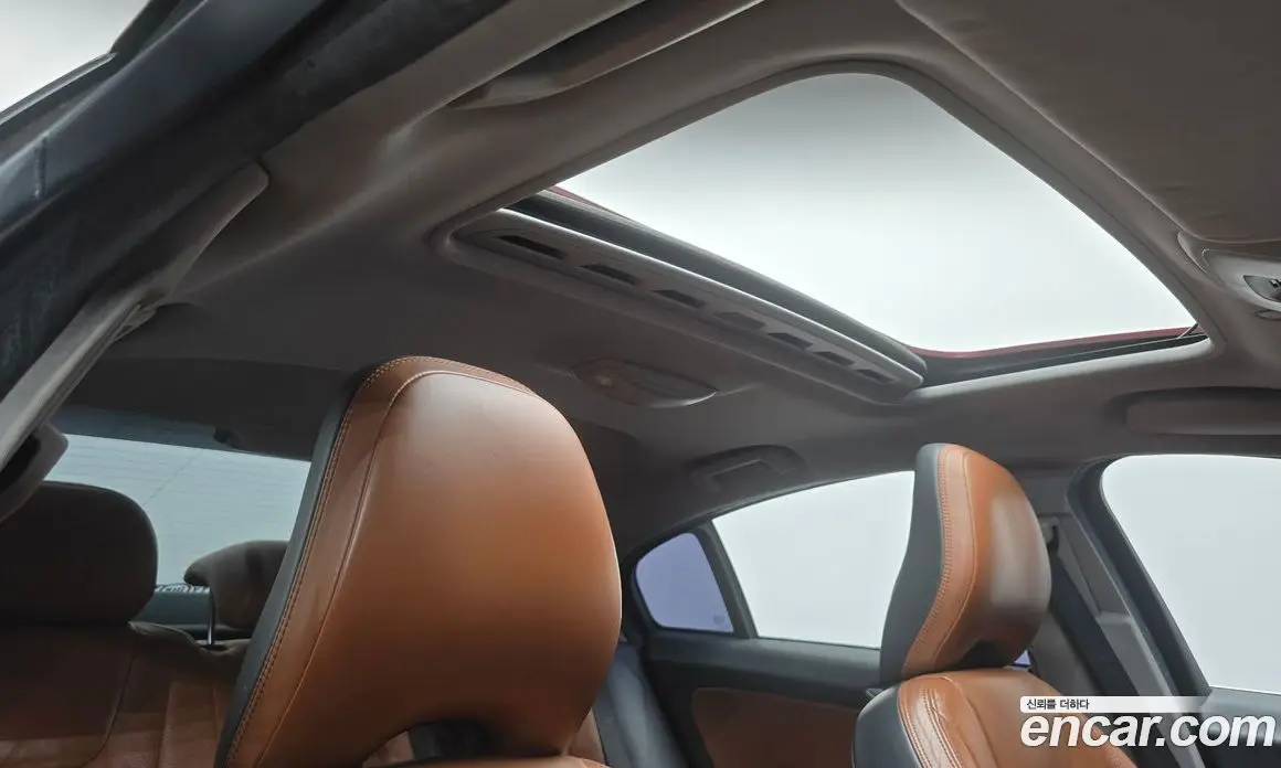 Volvo S60 2012 2.0 автомат (гидро), фото 19 Volvo S60 2012 2.0 автомат (гидро), фото 19