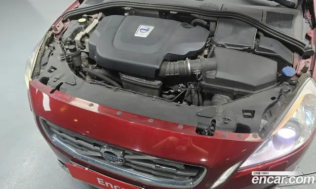 Volvo S60 2012 2.0 автомат (гидро), миниатюра 6 Volvo S60 2012 2.0 автомат (гидро), миниатюра 6