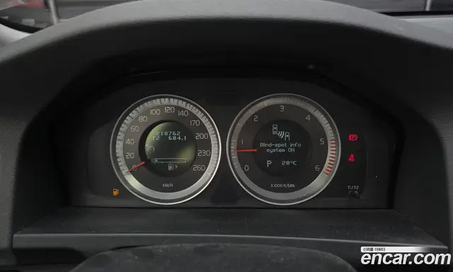 Volvo S60 2012 2.0 автомат (гидро), миниатюра 8 Volvo S60 2012 2.0 автомат (гидро), миниатюра 8