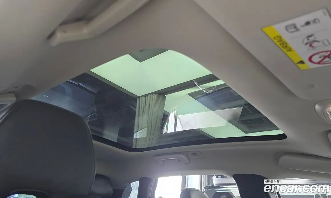 Volvo V40 2019 2.0 автомат (гидро), фото 23 Volvo V40 2019 2.0 автомат (гидро), фото 23