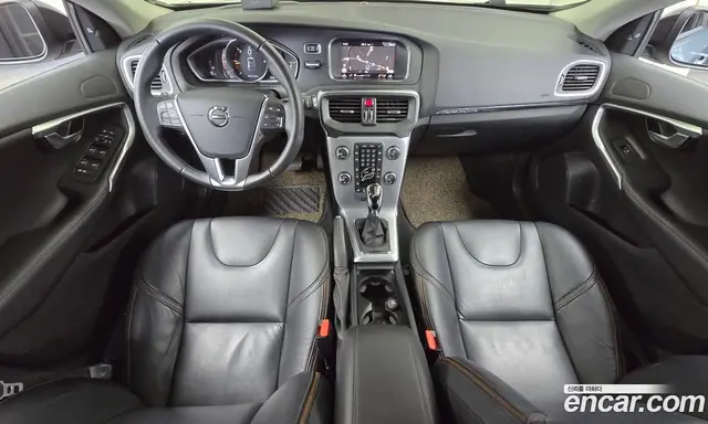 Volvo V40 2019 2.0 автомат (гидро), миниатюра 10 Volvo V40 2019 2.0 автомат (гидро), миниатюра 10