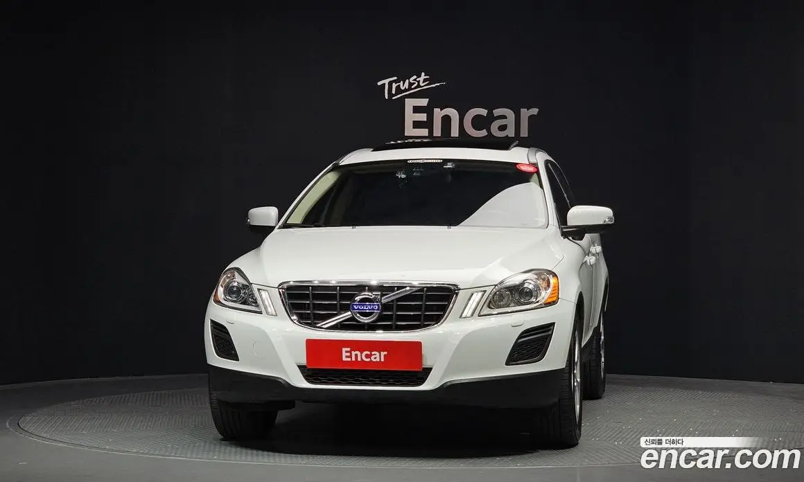 Volvo XC60 2013 2.0 автомат (гидро), фото 3 Volvo XC60 2013 2.0 автомат (гидро), фото 3