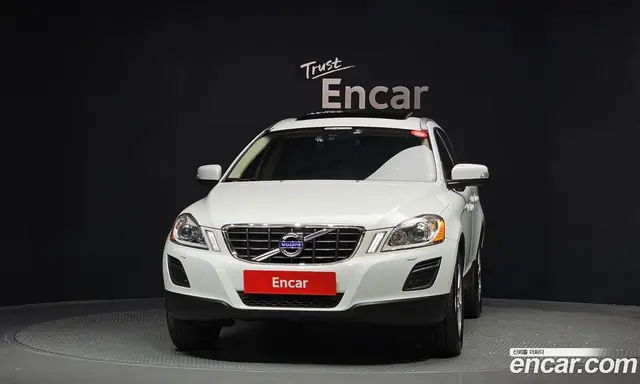 Volvo XC60 2013 2.0 автомат (гидро), миниатюра 3 Volvo XC60 2013 2.0 автомат (гидро), миниатюра 3