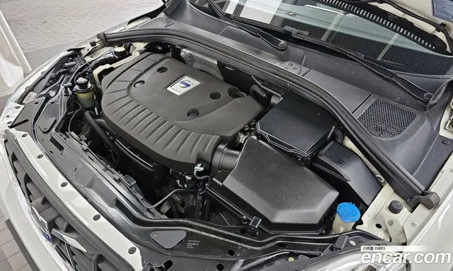 Volvo XC60 2013 2.0 автомат (гидро), миниатюра 6 Volvo XC60 2013 2.0 автомат (гидро), миниатюра 6