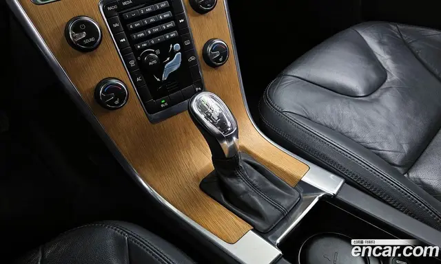 Volvo XC60 2013 2.0 автомат (гидро), миниатюра 9 Volvo XC60 2013 2.0 автомат (гидро), миниатюра 9