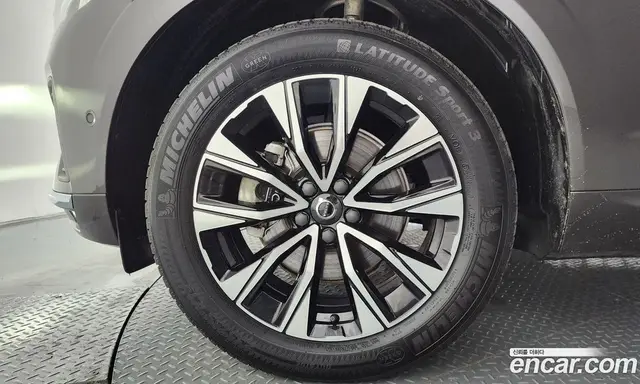 Volvo XC60 2024 2.0 автомат (гидро), миниатюра 4 Volvo XC60 2024 2.0 автомат (гидро), миниатюра 4