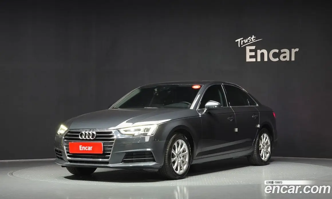 Audi A4 2019 2.0 автомат (гидро), фото 1 Audi A4 2019 2.0 автомат (гидро), фото 1