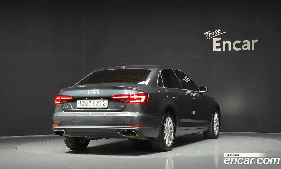 Audi A4 2019 2.0 автомат (гидро), фото 2 Audi A4 2019 2.0 автомат (гидро), фото 2