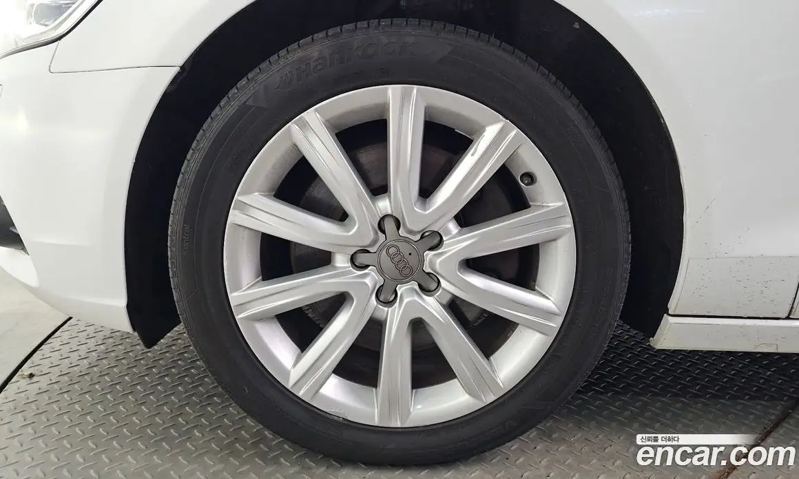 Audi A6 2013 3.0 автомат (гидро), фото 5 Audi A6 2013 3.0 автомат (гидро), фото 5