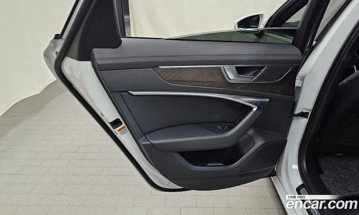 Audi A6 2019 2.0 автомат (гидро), фото 15 Audi A6 2019 2.0 автомат (гидро), фото 15