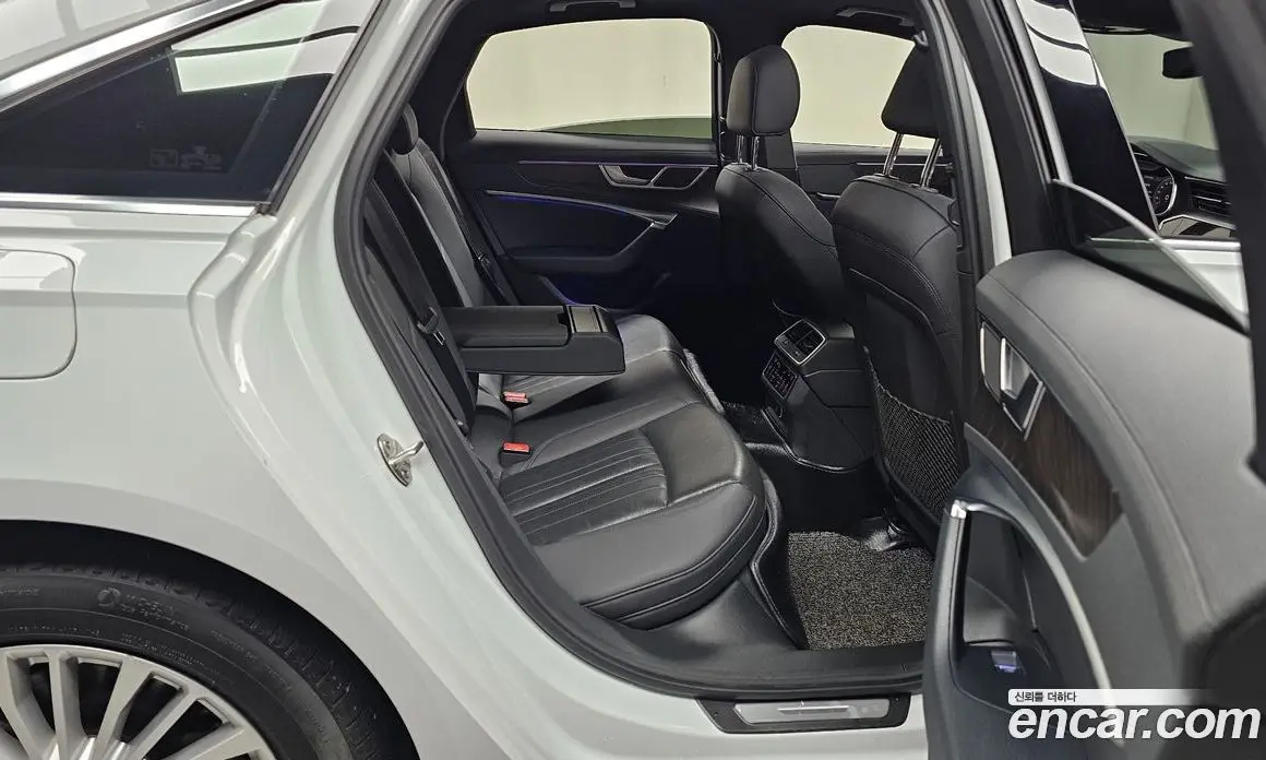 Audi A6 2019 2.0 автомат (гидро), фото 17 Audi A6 2019 2.0 автомат (гидро), фото 17