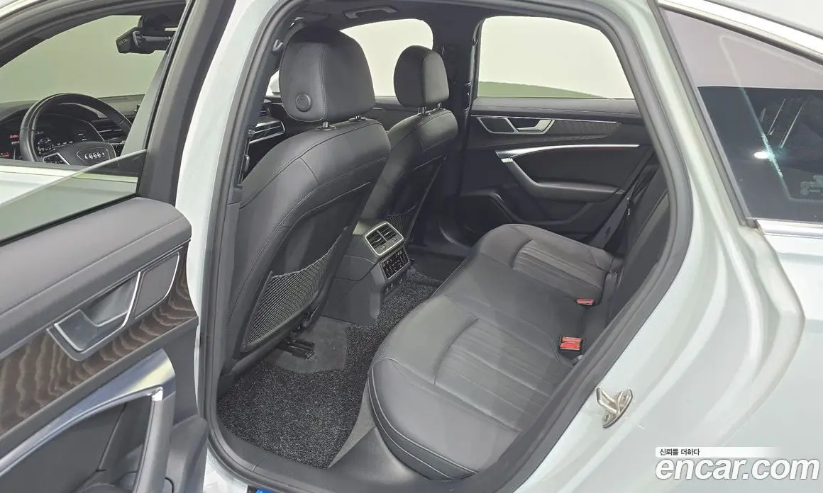 Audi A6 2022 2.0 автомат (гидро), фото 17 Audi A6 2022 2.0 автомат (гидро), фото 17