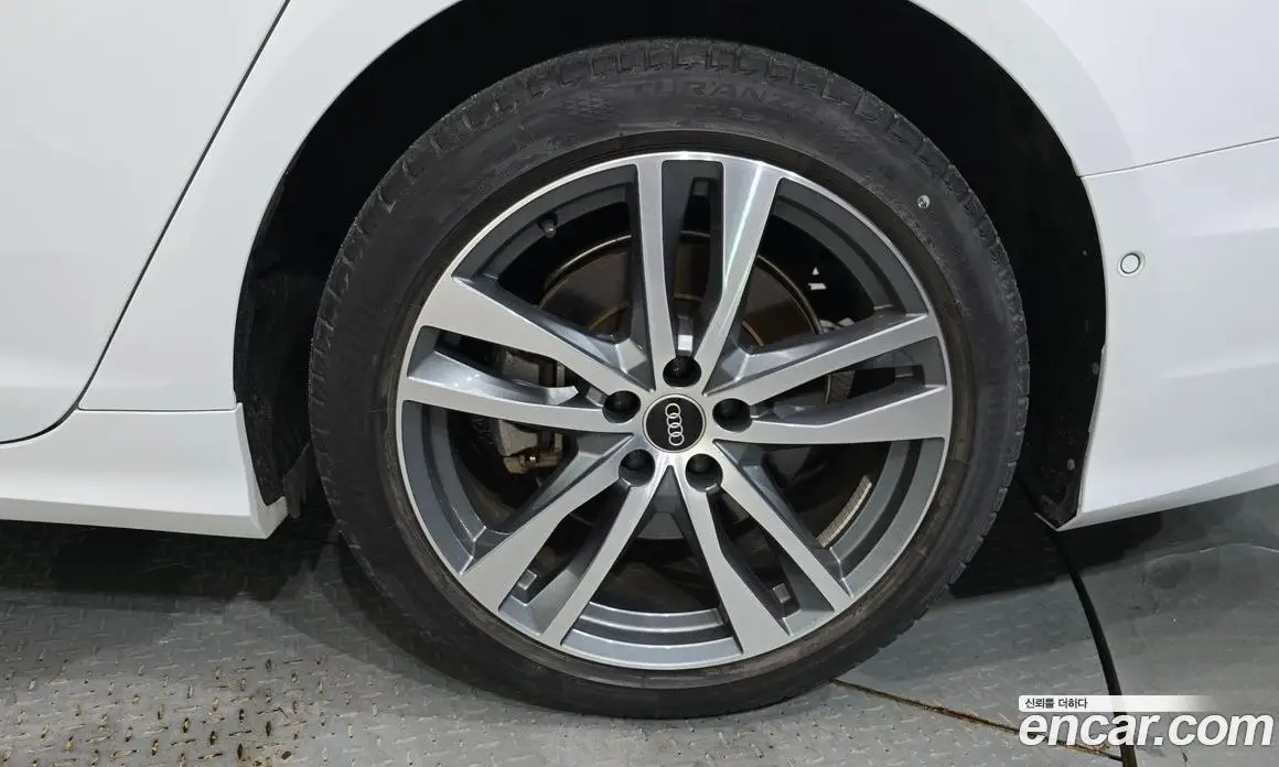 Audi A6 2022 2.0 автомат (гидро), фото 7 Audi A6 2022 2.0 автомат (гидро), фото 7
