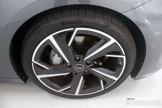 Audi A6 e-tron 2025 автомат (гидро), миниатюра 5 Audi A6 e-tron 2025 автомат (гидро), миниатюра 5