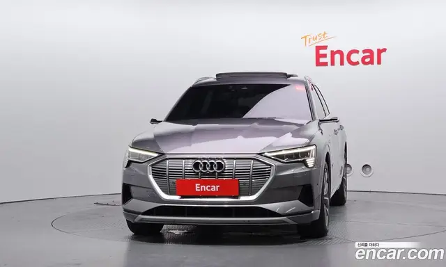 Audi e-tron 2020 0.2 автомат (гидро), миниатюра 3 Audi e-tron 2020 0.2 автомат (гидро), миниатюра 3
