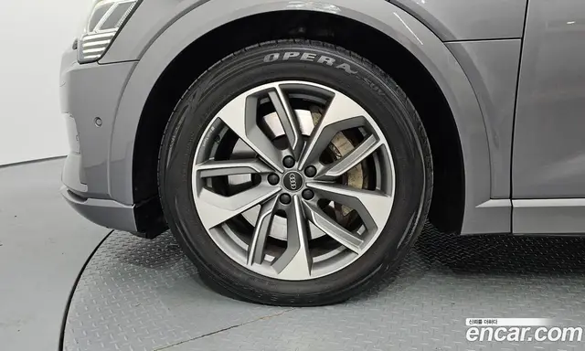 Audi e-tron 2020 0.2 автомат (гидро), миниатюра 5 Audi e-tron 2020 0.2 автомат (гидро), миниатюра 5