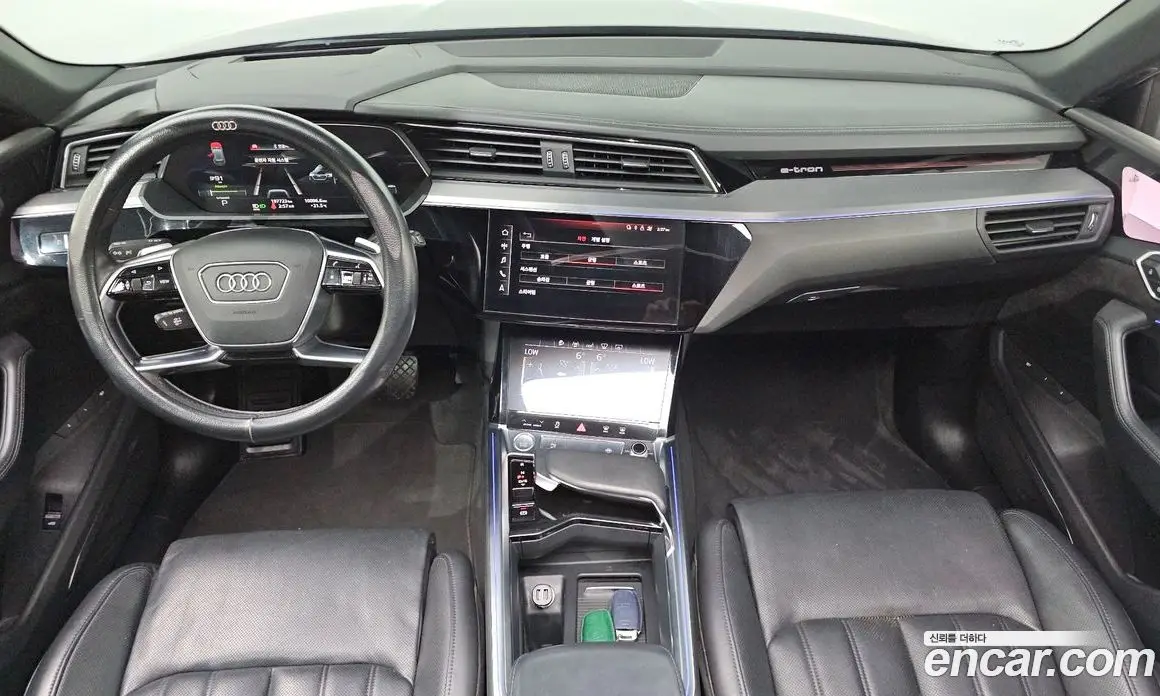 Audi e-tron 2020 0.2 автомат (гидро), фото 7 Audi e-tron 2020 0.2 автомат (гидро), фото 7
