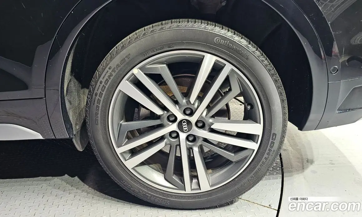Audi Q5 2021 2.0 автомат (гидро), фото 7