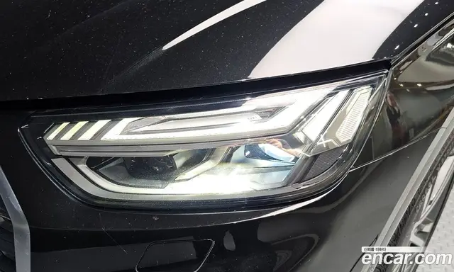 Audi Q5 2021 2.0 автомат (гидро), миниатюра 8