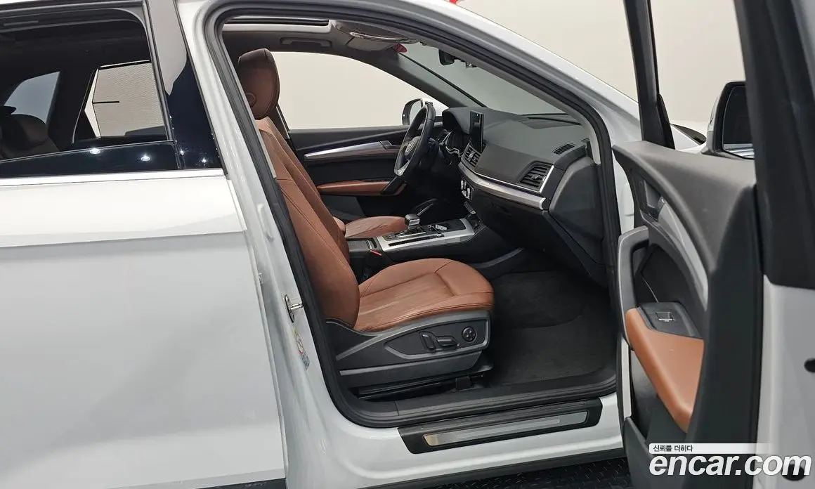 Audi Q5 2022 2.0 автомат (гидро), фото 16