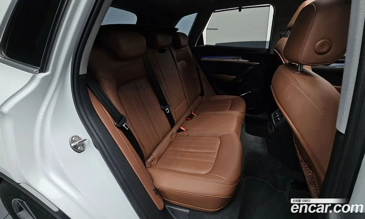 Audi Q5 2022 2.0 автомат (гидро), фото 17