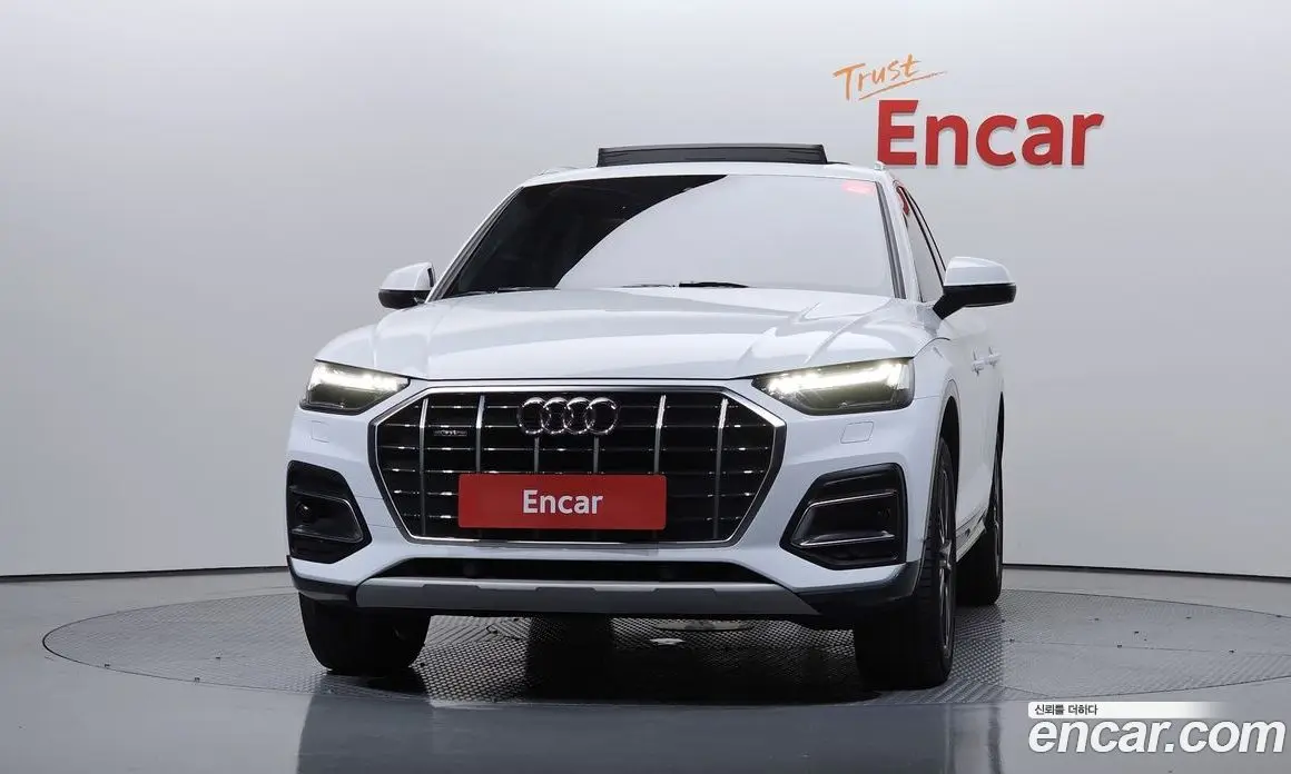 Audi Q5 2022 2.0 автомат (гидро), фото 3