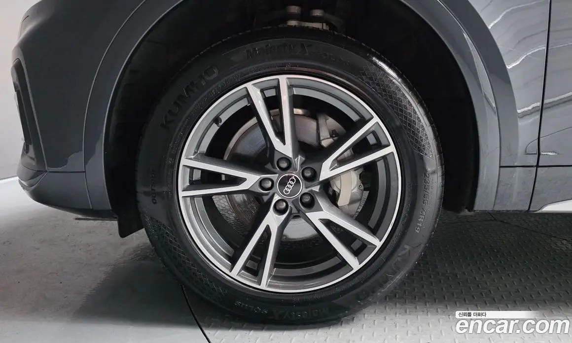 Audi Q5 2022 2.0 автомат (гидро), фото 5 Audi Q5 2022 2.0 автомат (гидро), фото 5