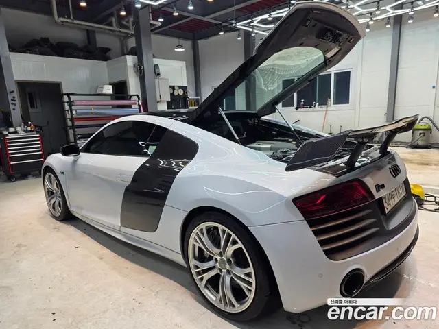 Audi R8 2015 5.2 автомат (гидро), миниатюра 2 Audi R8 2015 5.2 автомат (гидро), миниатюра 2
