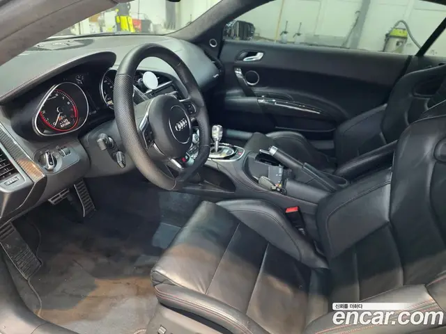 Audi R8 2015 5.2 автомат (гидро), миниатюра 7 Audi R8 2015 5.2 автомат (гидро), миниатюра 7