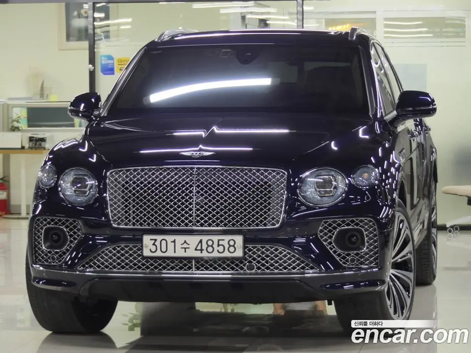 Bentley Bentayga 2021 4.0 автомат (гидро), фото 1 Bentley Bentayga 2021 4.0 автомат (гидро), фото 1