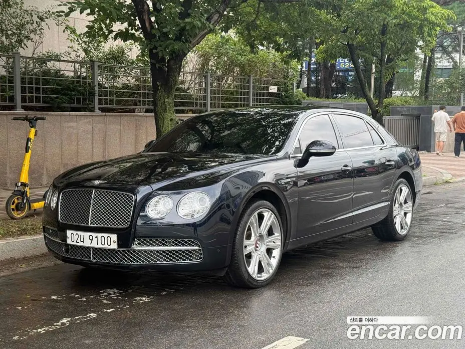 Bentley Flying Spur 2018 4.0 автомат (гидро), фото 2 Bentley Flying Spur 2018 4.0 автомат (гидро), фото 2