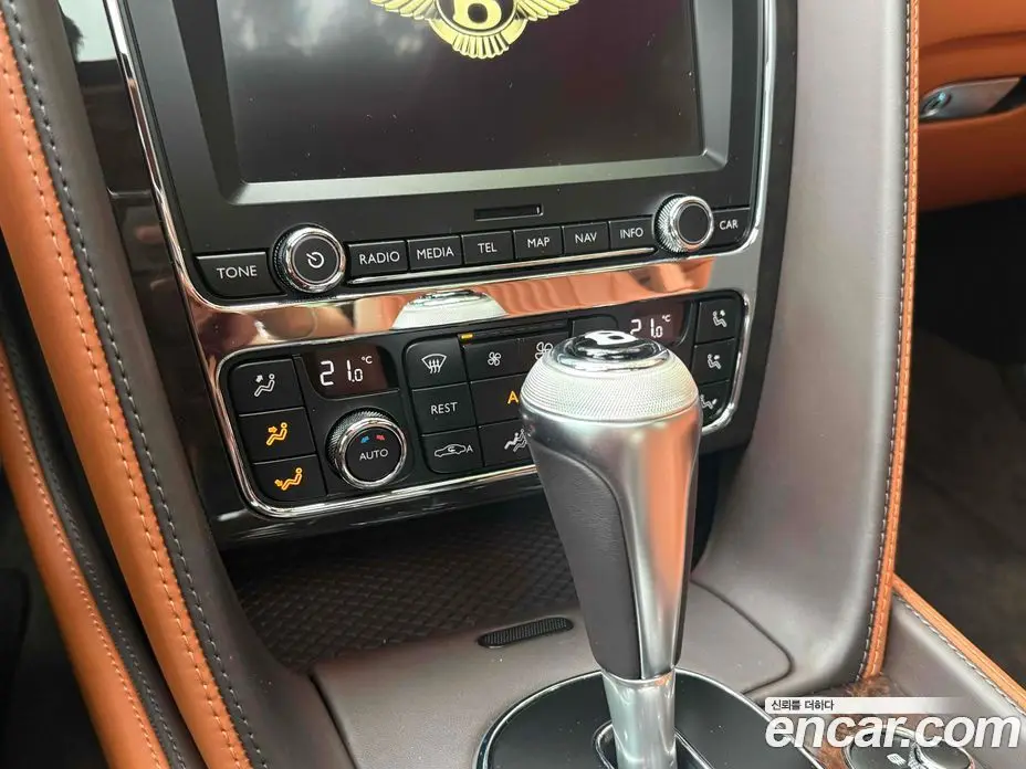 Bentley Flying Spur 2018 4.0 автомат (гидро), фото 15 Bentley Flying Spur 2018 4.0 автомат (гидро), фото 15
