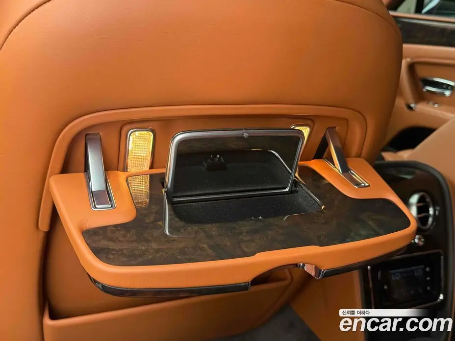 Bentley Flying Spur 2018 4.0 автомат (гидро), фото 18 Bentley Flying Spur 2018 4.0 автомат (гидро), фото 18
