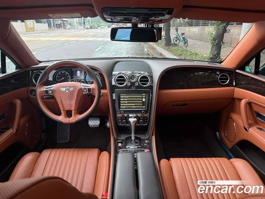 Bentley Flying Spur 2018 4.0 автомат (гидро), фото 20 Bentley Flying Spur 2018 4.0 автомат (гидро), фото 20