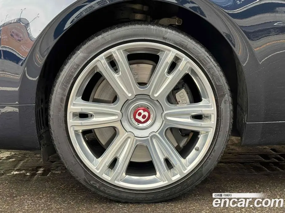 Bentley Flying Spur 2018 4.0 автомат (гидро), фото 3 Bentley Flying Spur 2018 4.0 автомат (гидро), фото 3