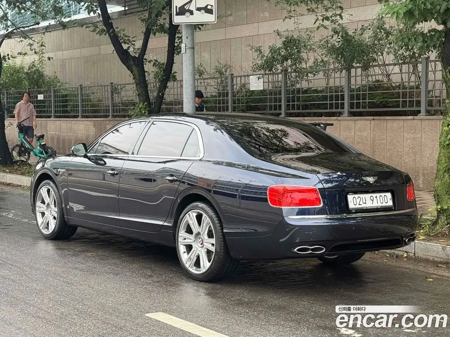 Bentley Flying Spur 2018 4.0 автомат (гидро), фото 5 Bentley Flying Spur 2018 4.0 автомат (гидро), фото 5