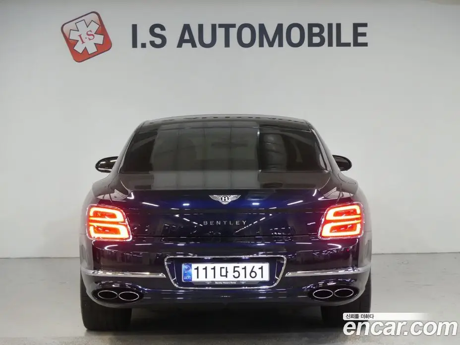 Bentley Flying Spur 2023 4.0 автомат (гидро), фото 3 Bentley Flying Spur 2023 4.0 автомат (гидро), фото 3